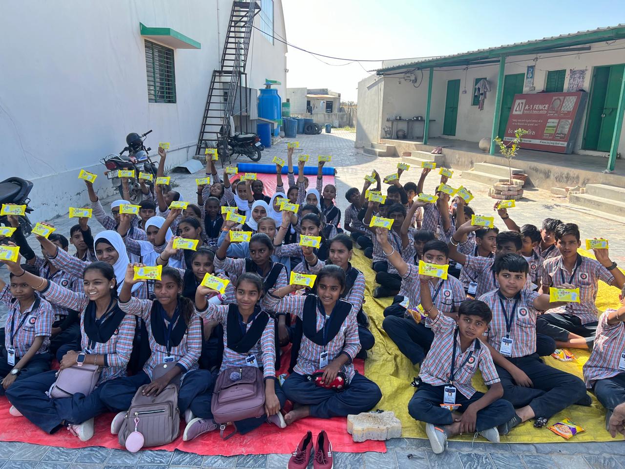 Hankar factory school visit โ students touring the Palanpur plant