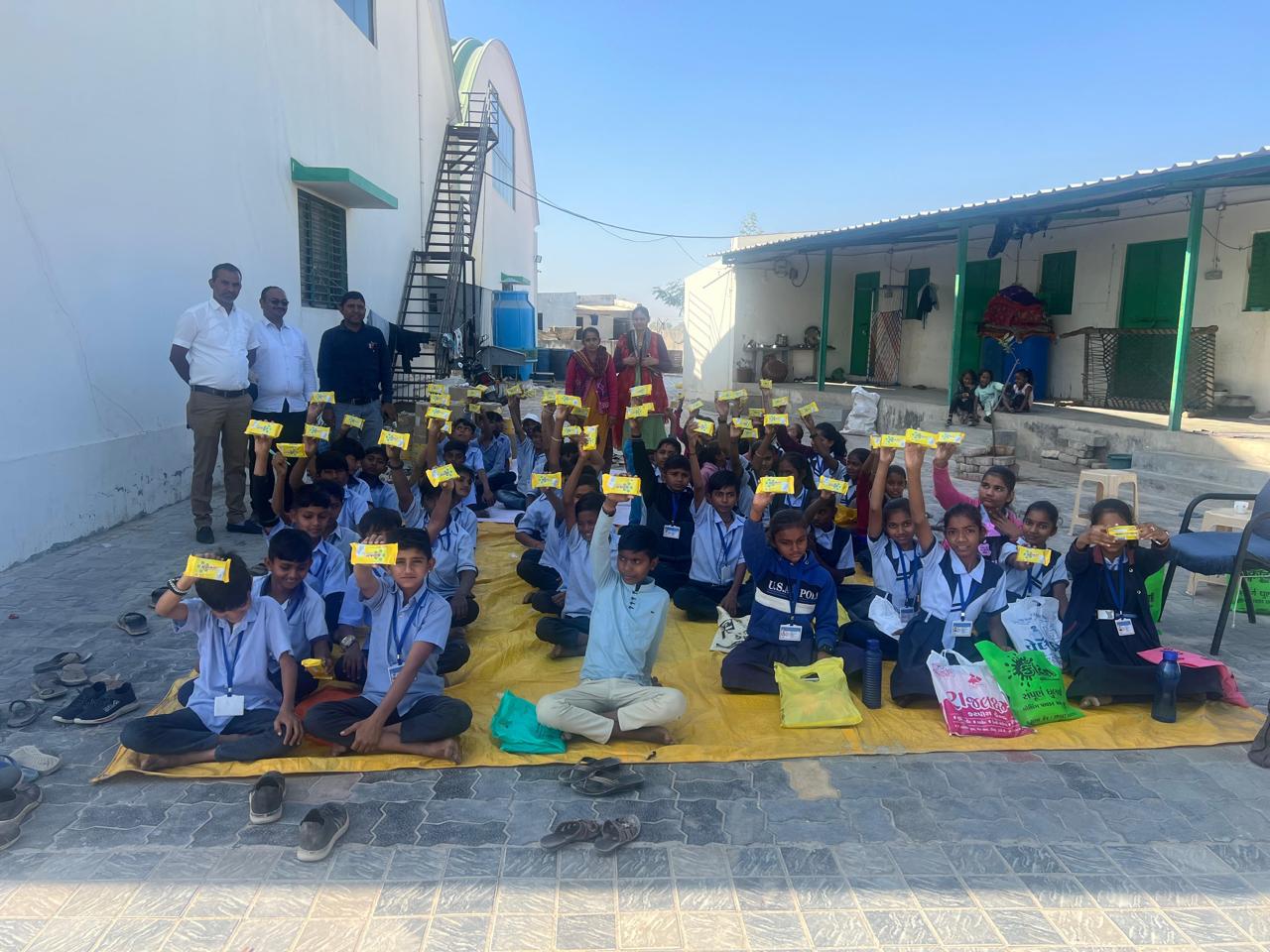 Hankar factory school visit โ students touring the Palanpur plant