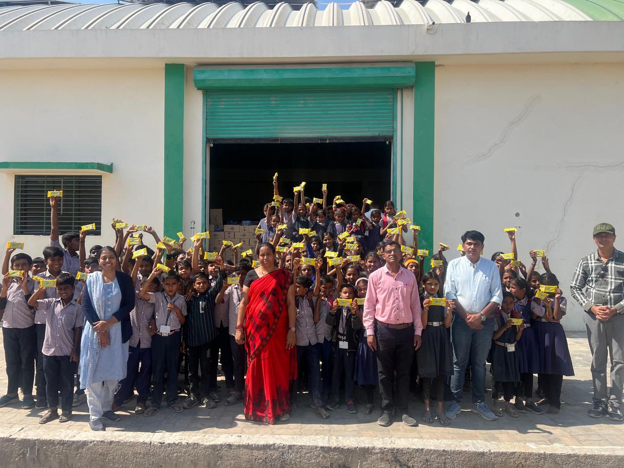 Hankar factory school visit โ students touring the Palanpur plant